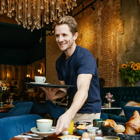 Maf Boutique Hotell 4*