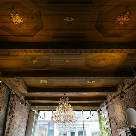 1635 Hotel 4*