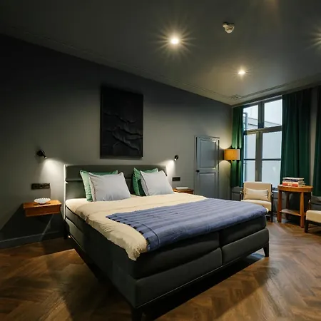 Hotel 1635 호텔 4*