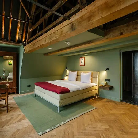 Hotel 1635 하를렘