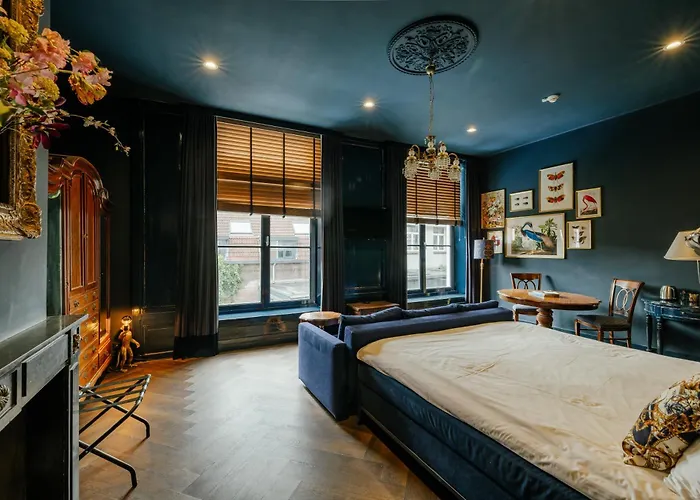 Hotel 1635 호텔 4*