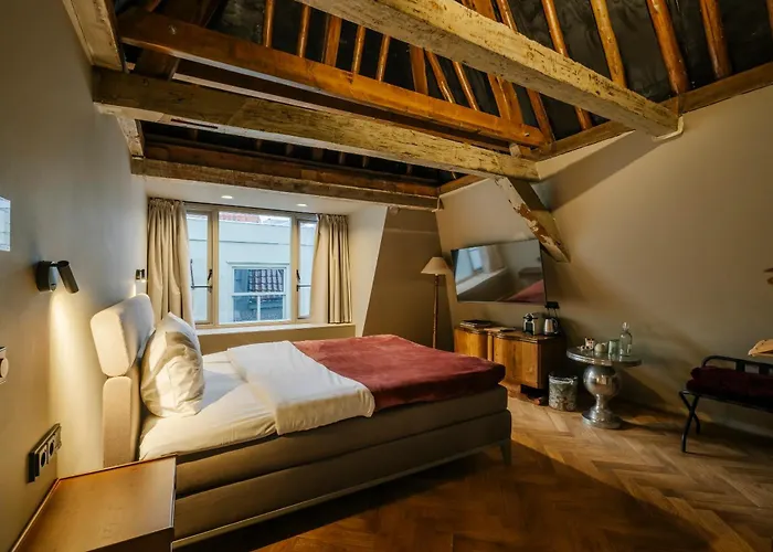 Hotel 1635 호텔 하를렘