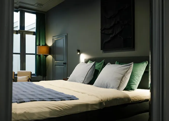 호텔 Hotel 1635 하를렘